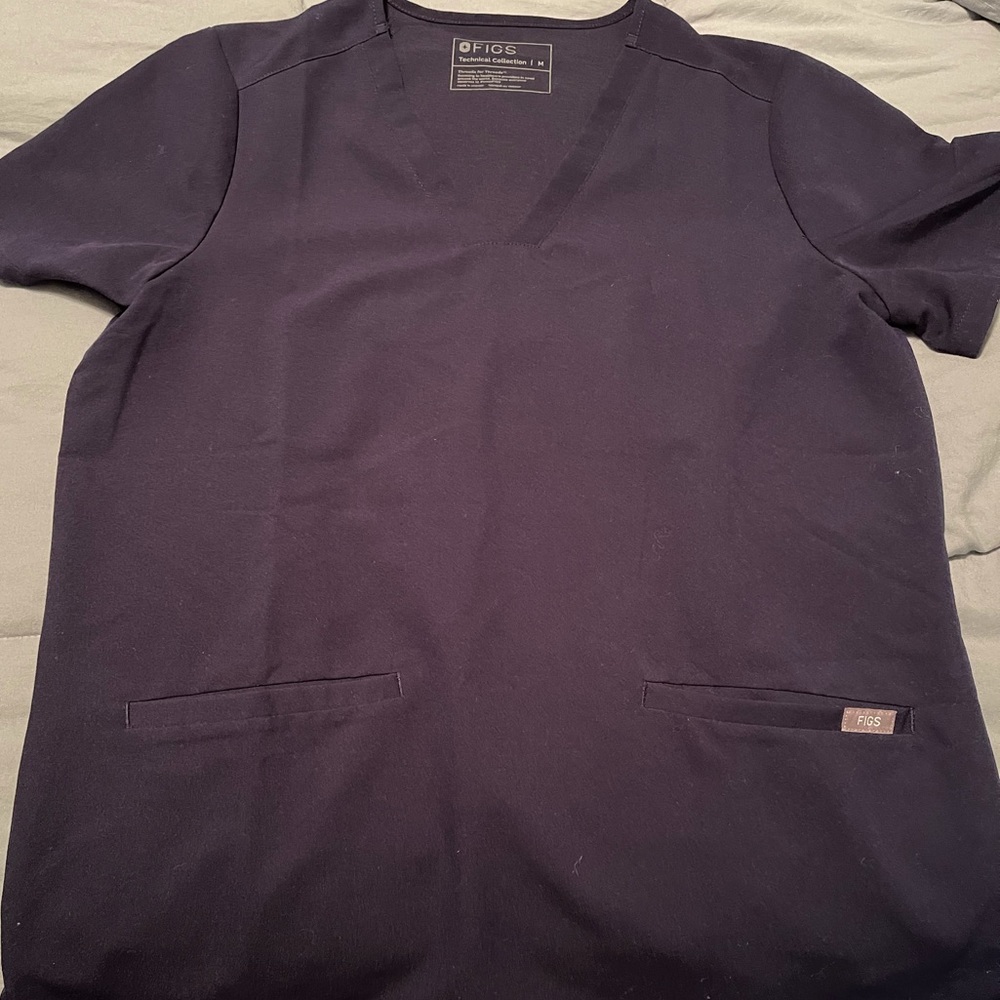 FIGS scrub set